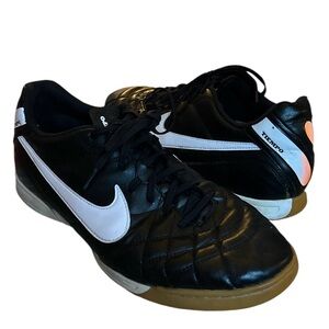 Nike Tiempo Black And White Soccer Sneaker Men’s Size 12